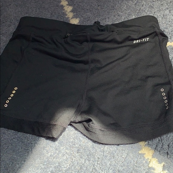 Nike spandex shorts with pocket - Picture 5 of 5